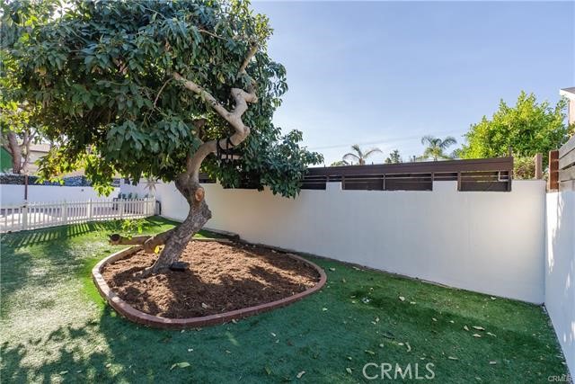 1984 Orange Avenue