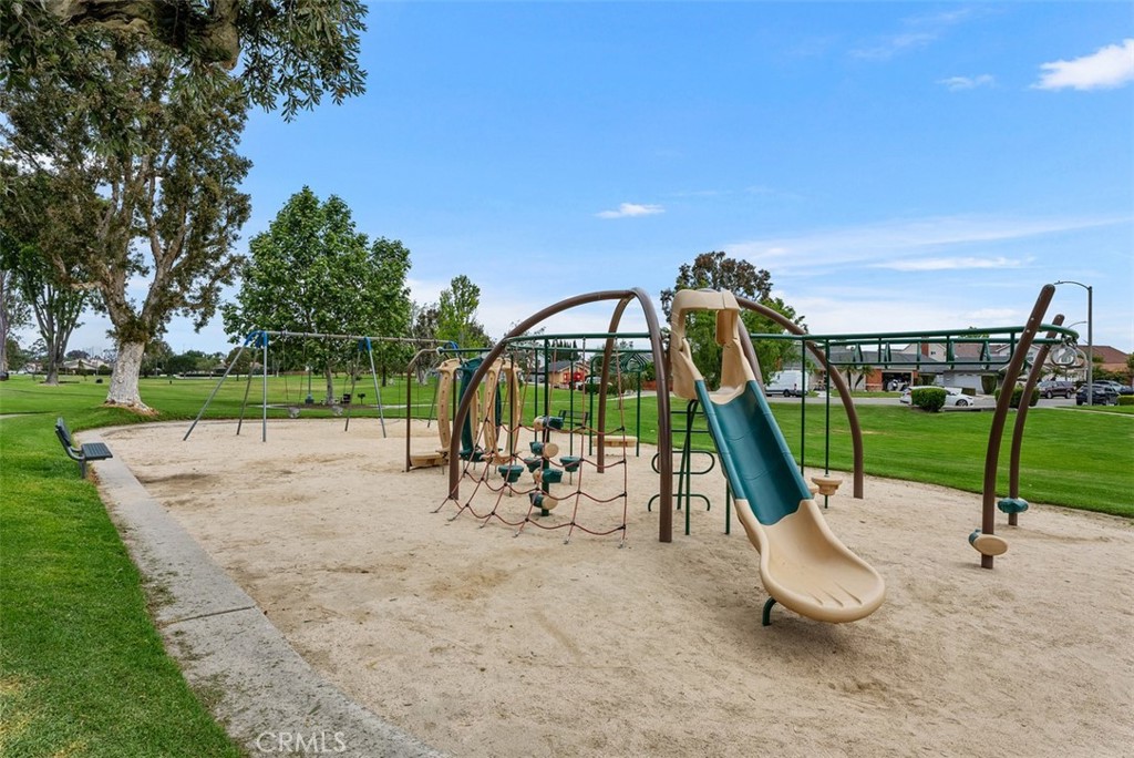 10891 El Paso Avenue