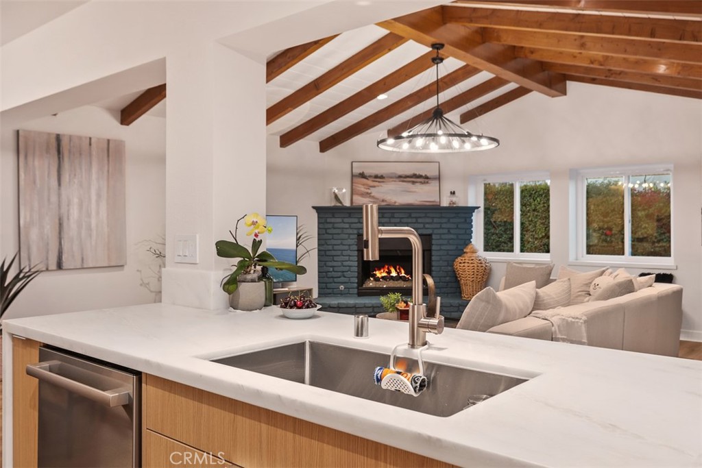 10891 El Paso Avenue