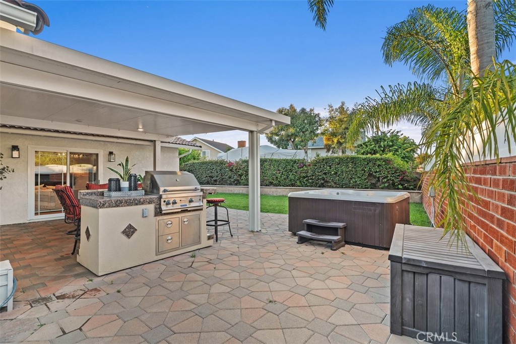 10891 El Paso Avenue