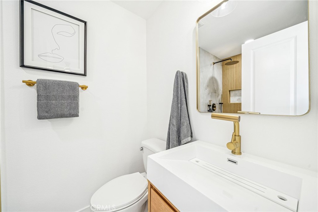 33871 Copper Lantern Street