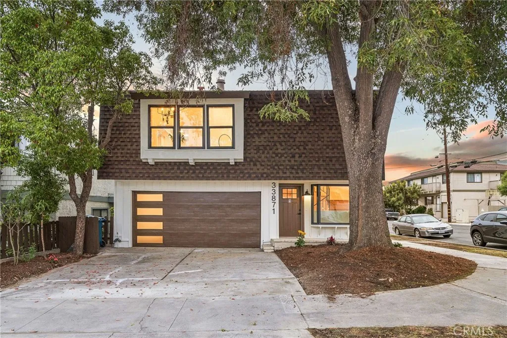 33871 Copper Lantern Street