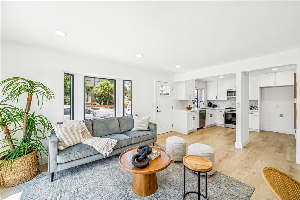 33871 Copper Lantern Street