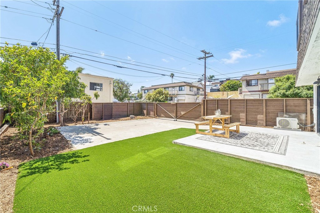 33871 Copper Lantern Street