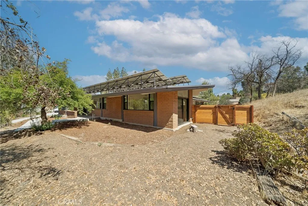 15495 Washington Street