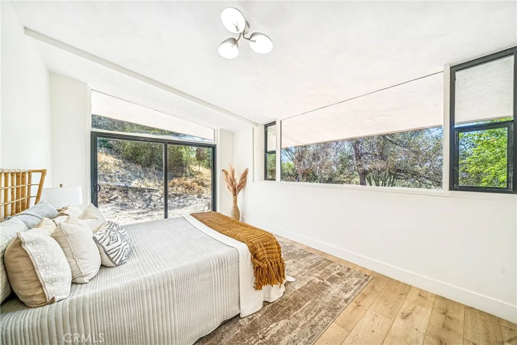 15495 Washington Street