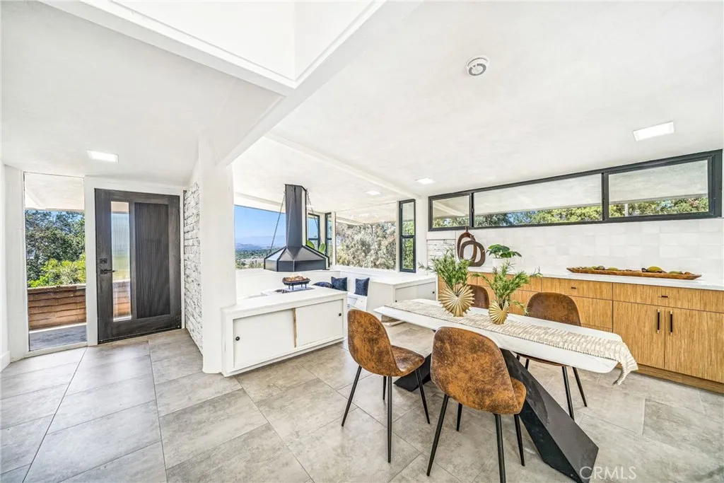 15495 Washington Street