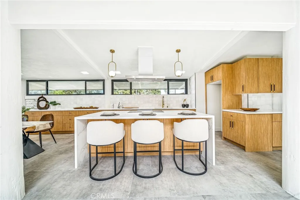 15495 Washington Street