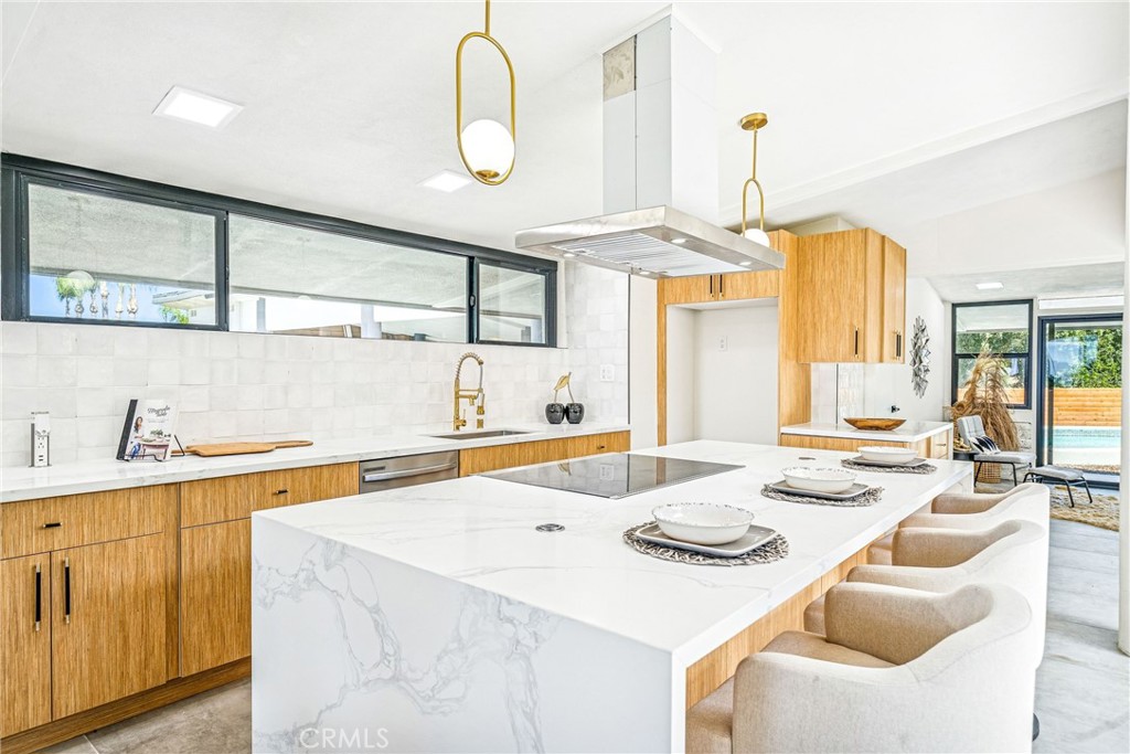 15495 Washington Street