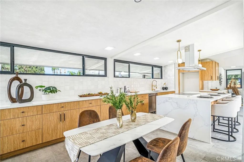 15495 Washington Street