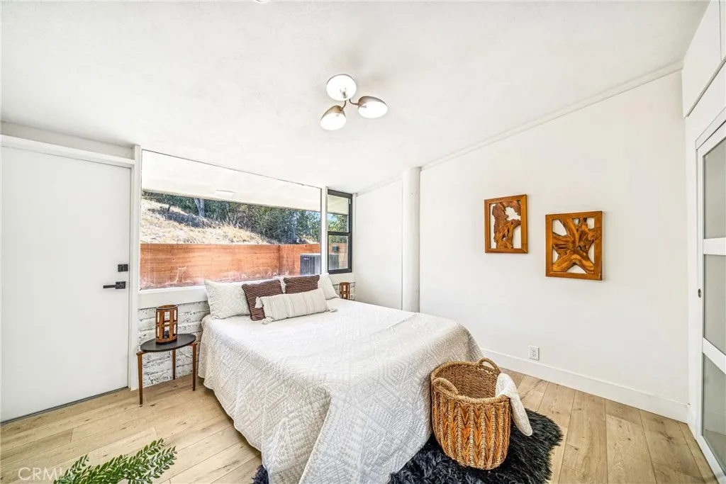 15495 Washington Street