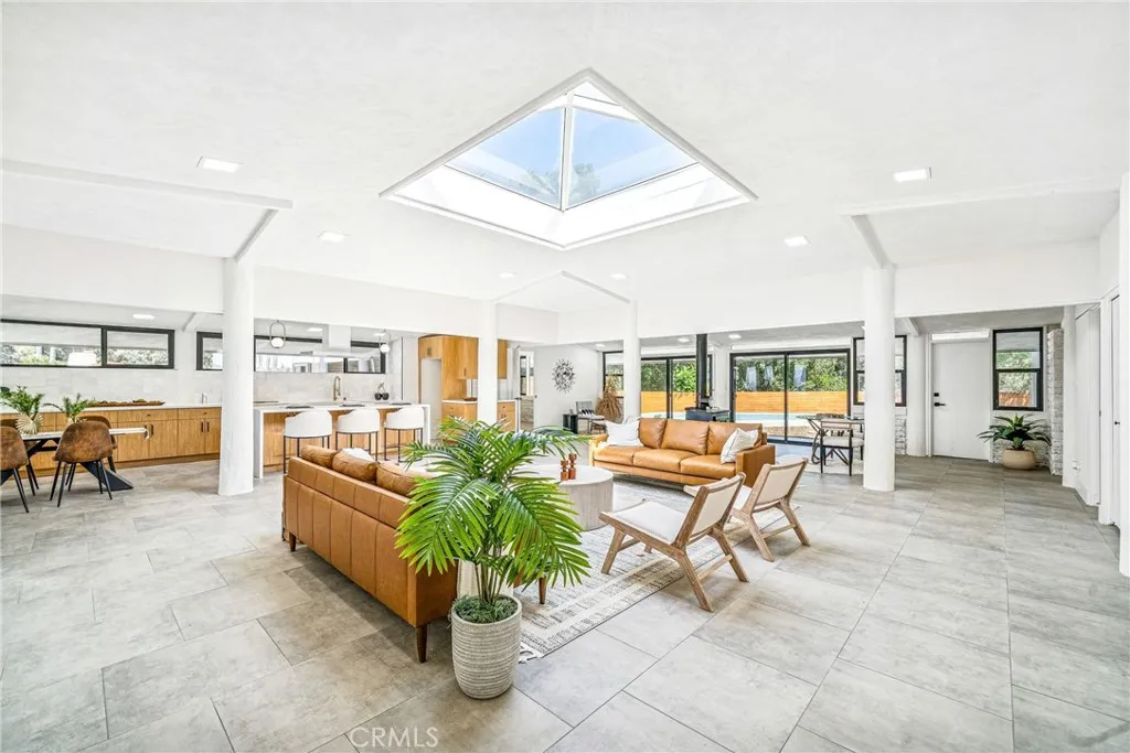 15495 Washington Street