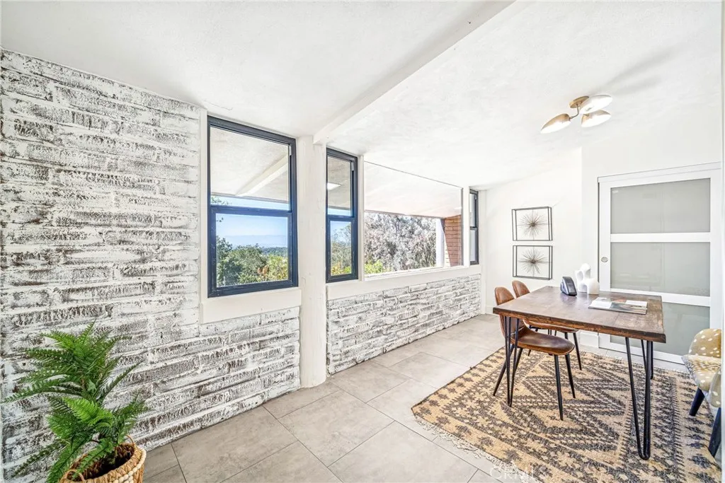 15495 Washington Street