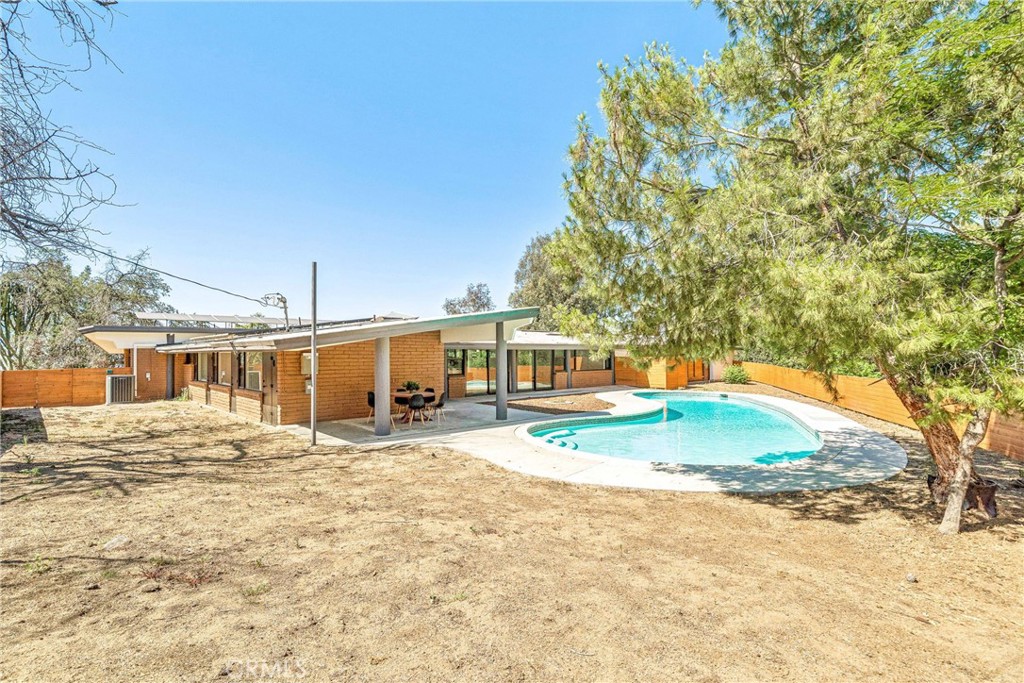 15495 Washington Street