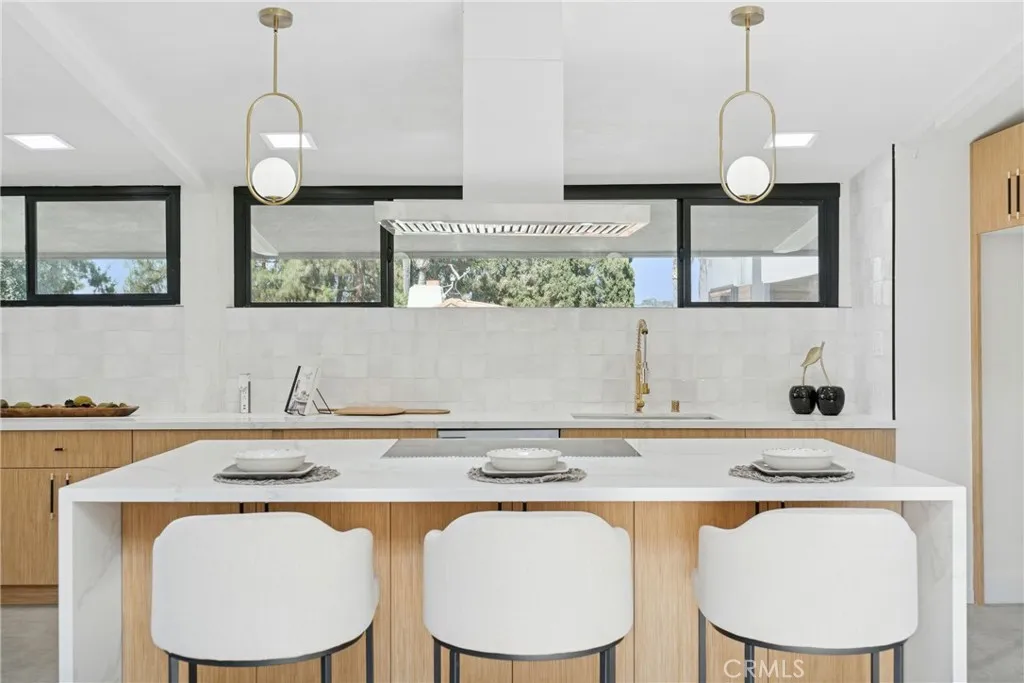 15495 Washington Street