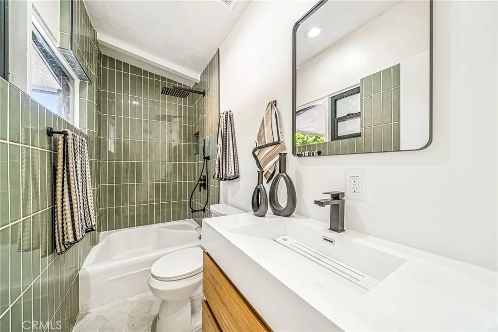 15495 Washington Street