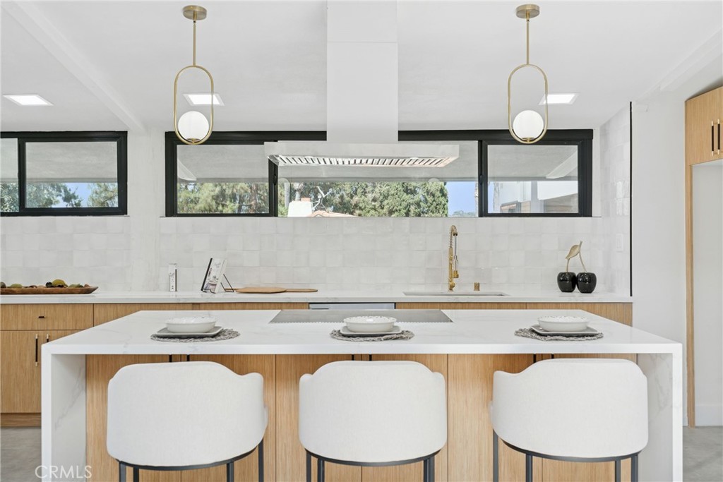 15495 Washington Street