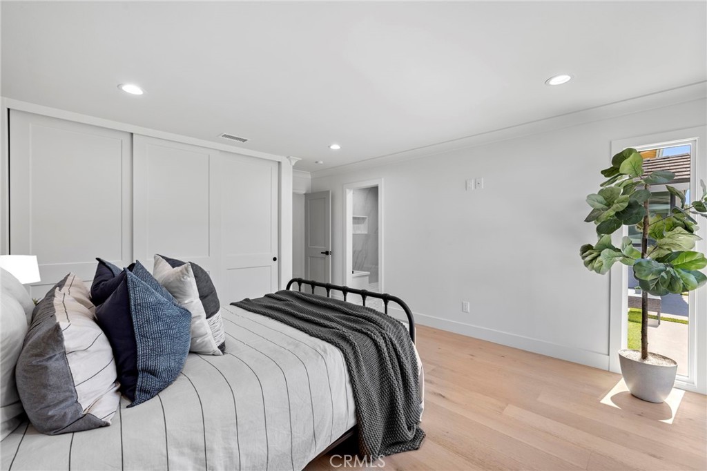 6852 Vista Del Sol Drive