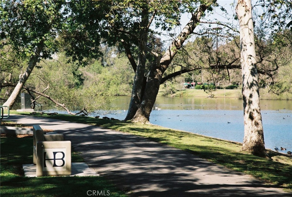 6852 Vista Del Sol Drive