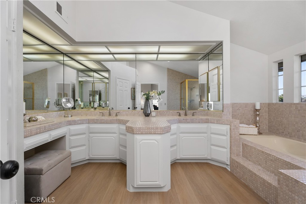 3122 Calle Grande Vista