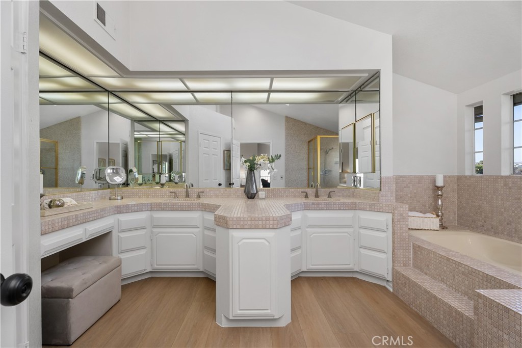 3122 Calle Grande Vista