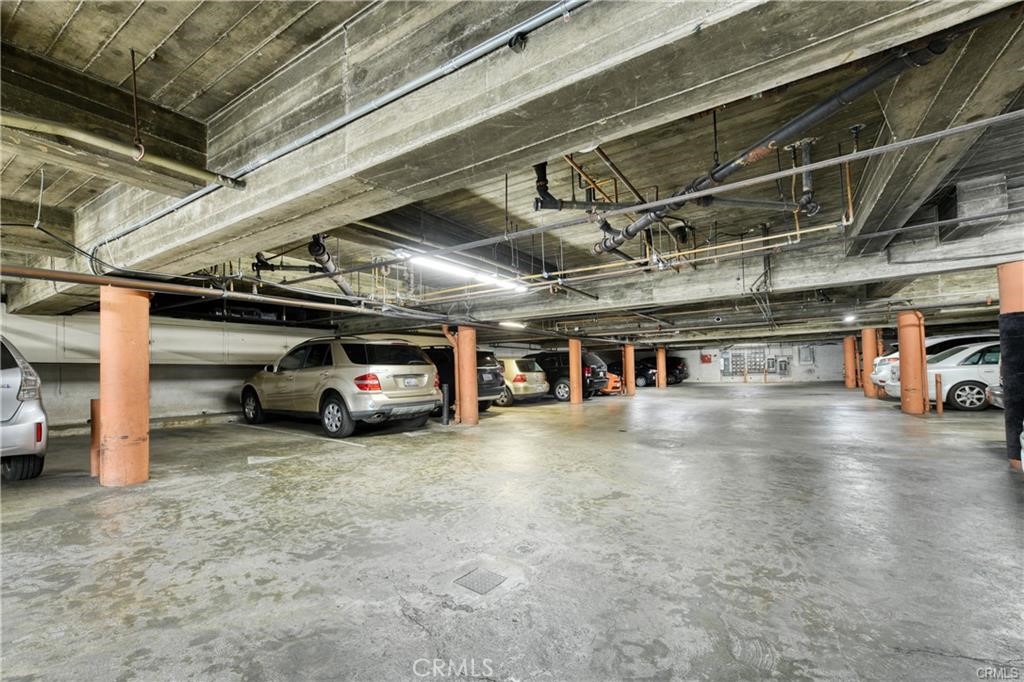 514 S Harvard Boulevard 309