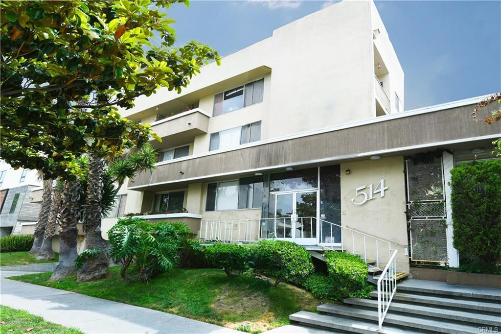 514 S Harvard Boulevard 309