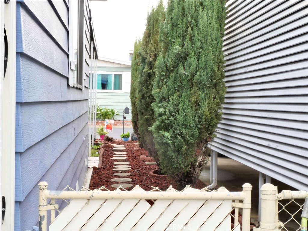 24921 Muirlands Boulevard 202