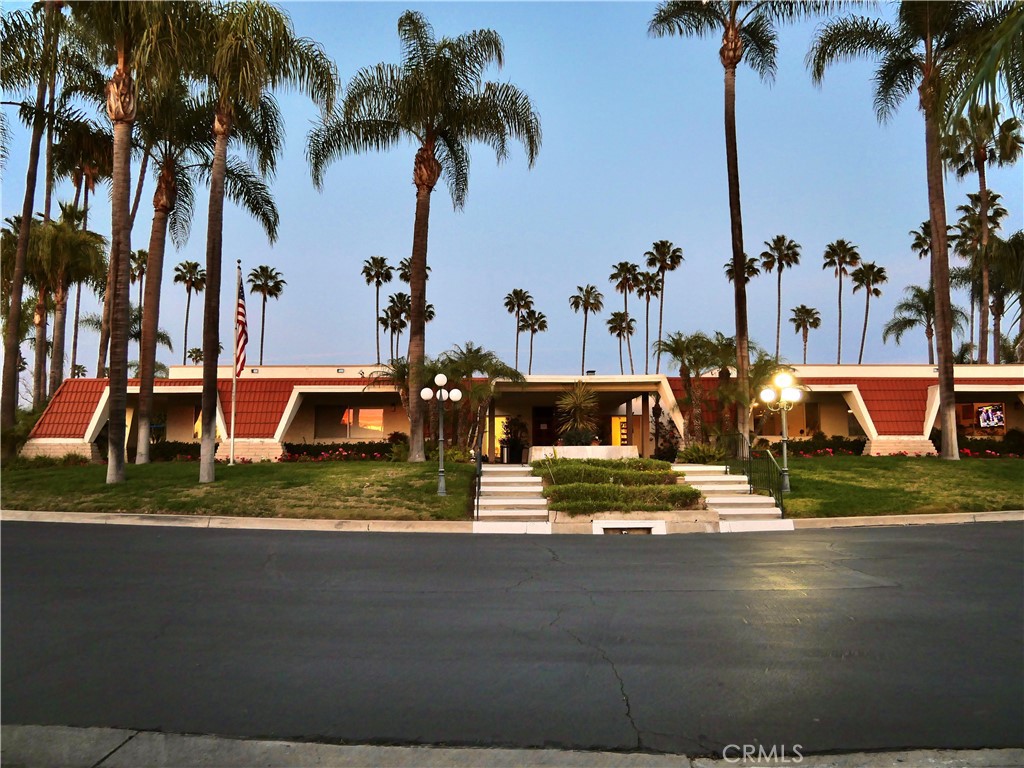 24921 Muirlands Boulevard 202