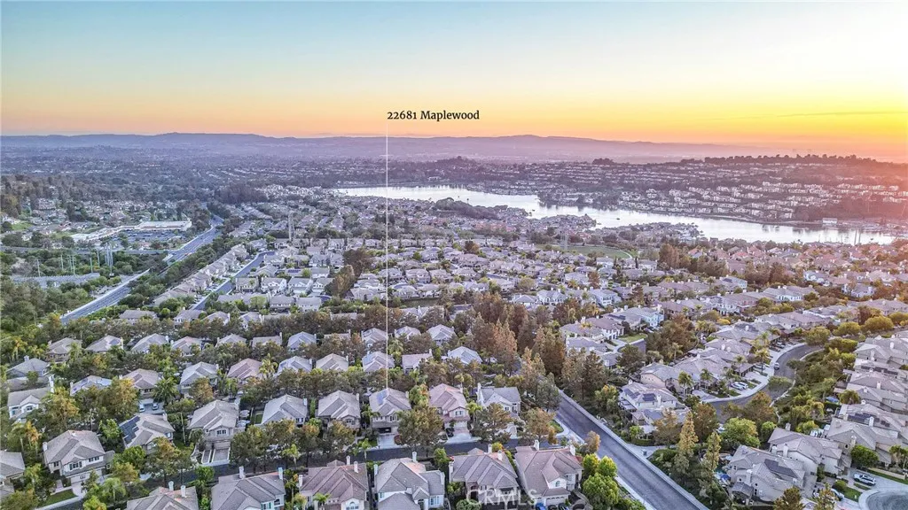 22681 Maplewood