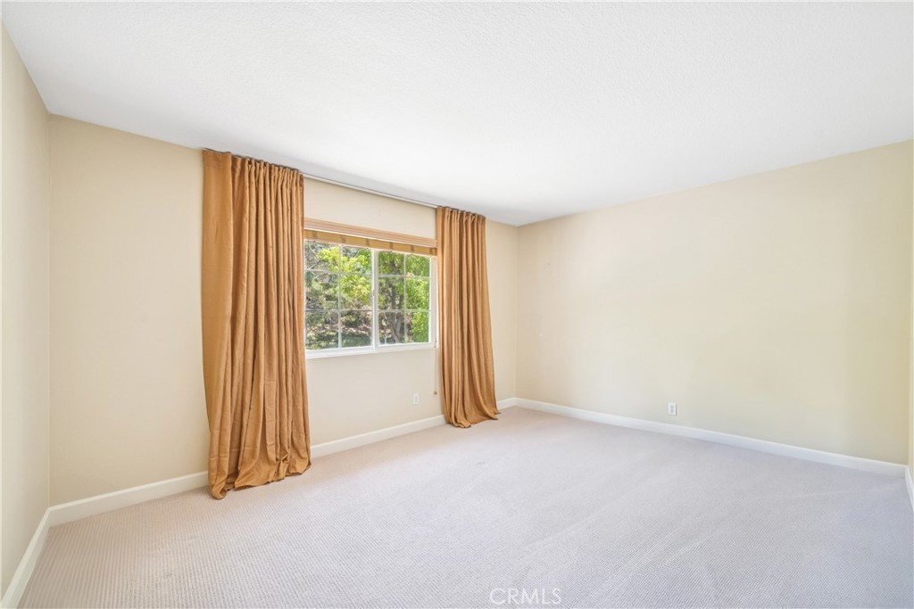 22681 Maplewood