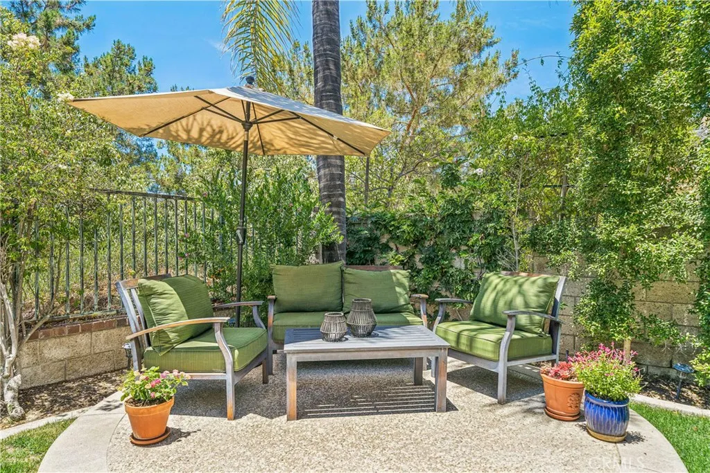 22681 Maplewood