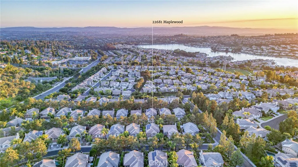22681 Maplewood