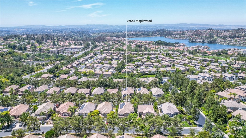 22681 Maplewood