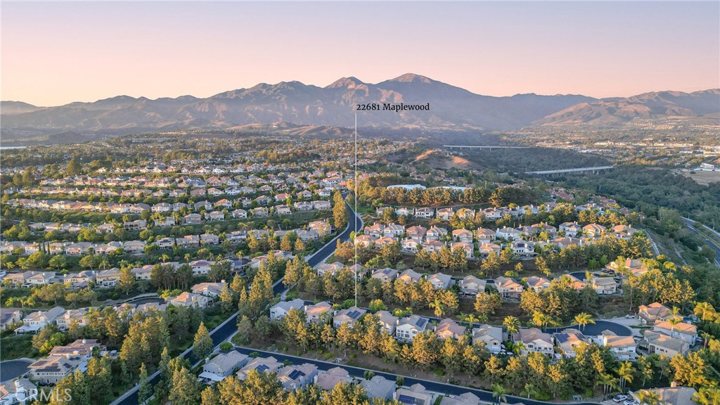 22681 Maplewood
