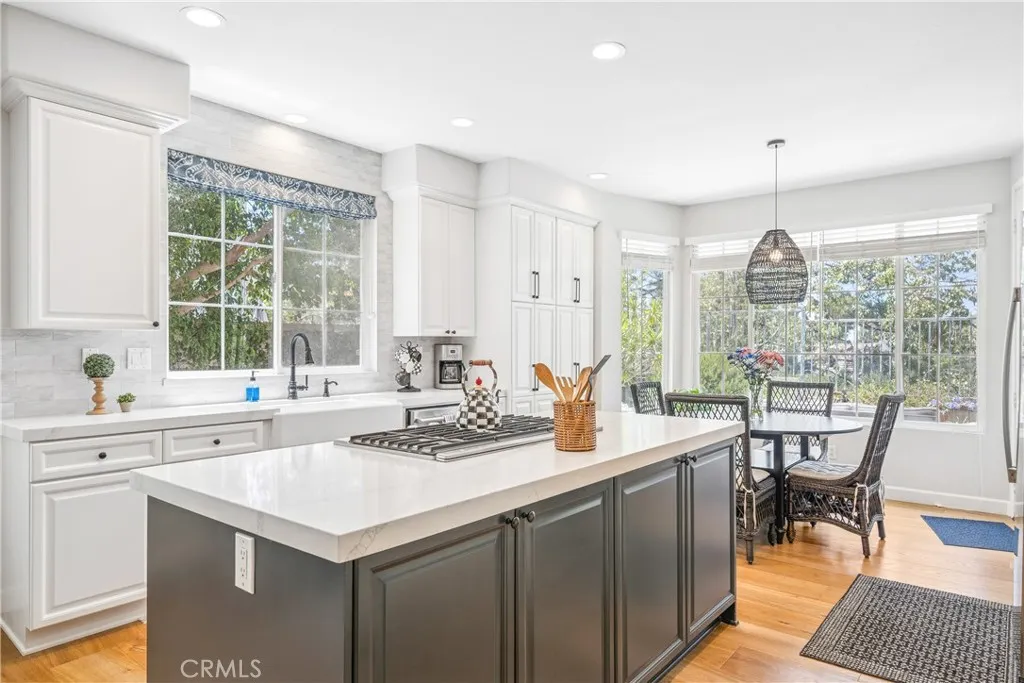 22681 Maplewood
