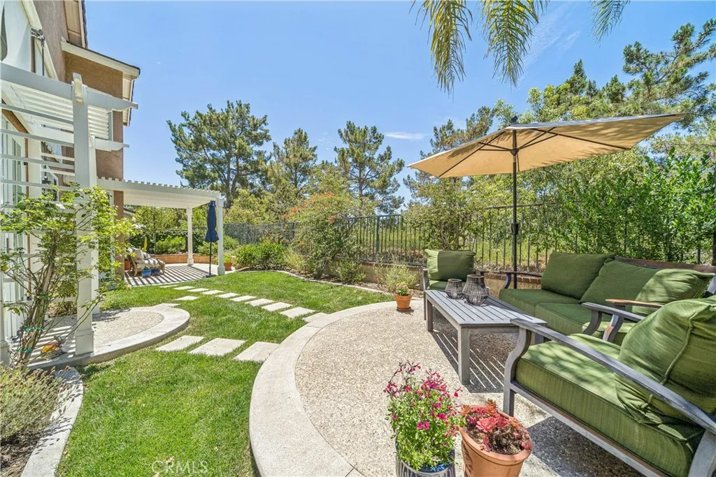 22681 Maplewood