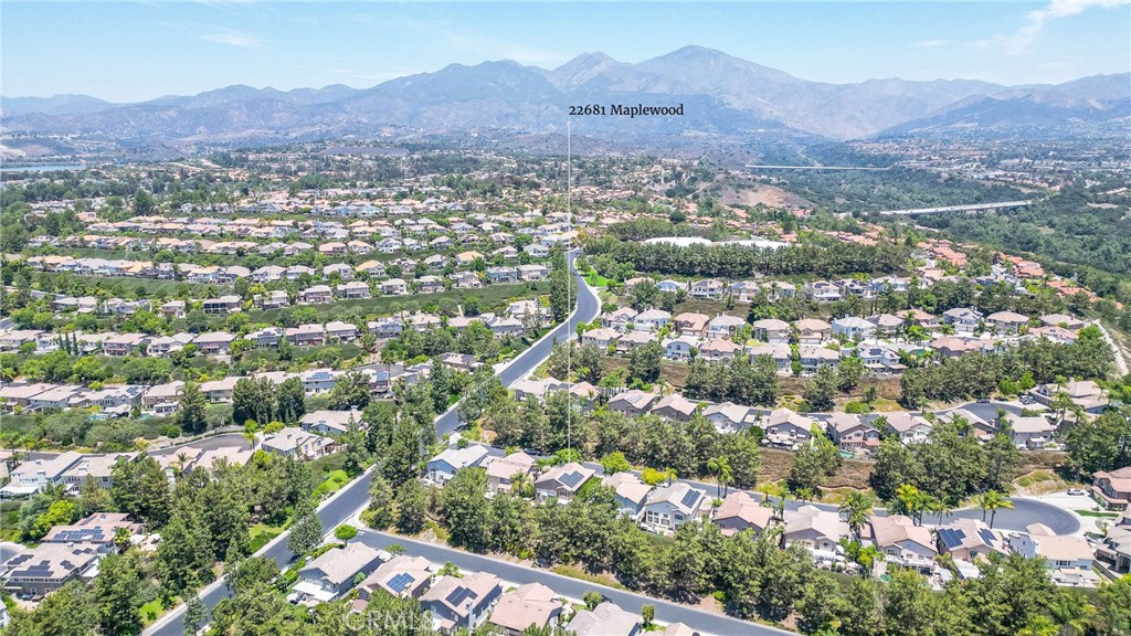 22681 Maplewood