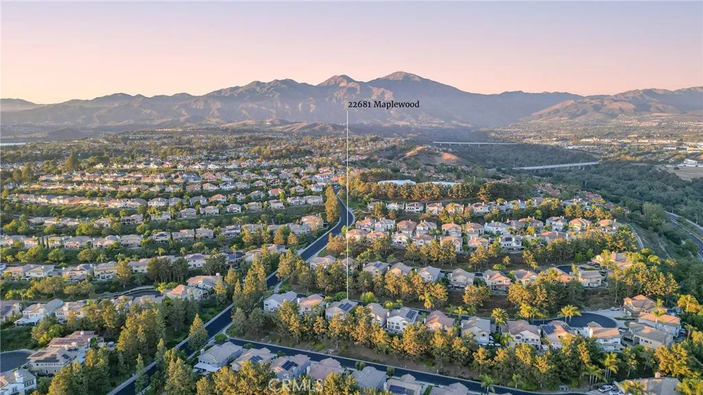 22681 Maplewood