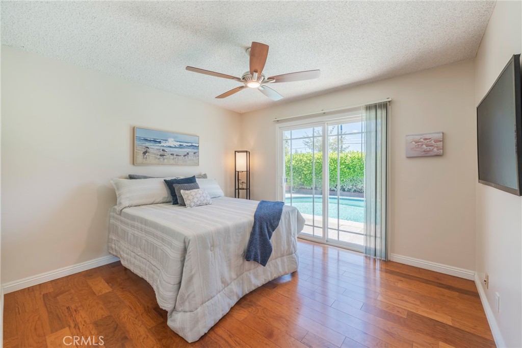 5692 Richmond Avenue