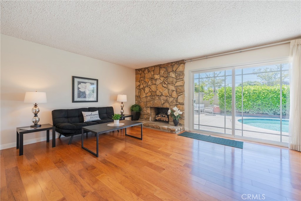 5692 Richmond Avenue