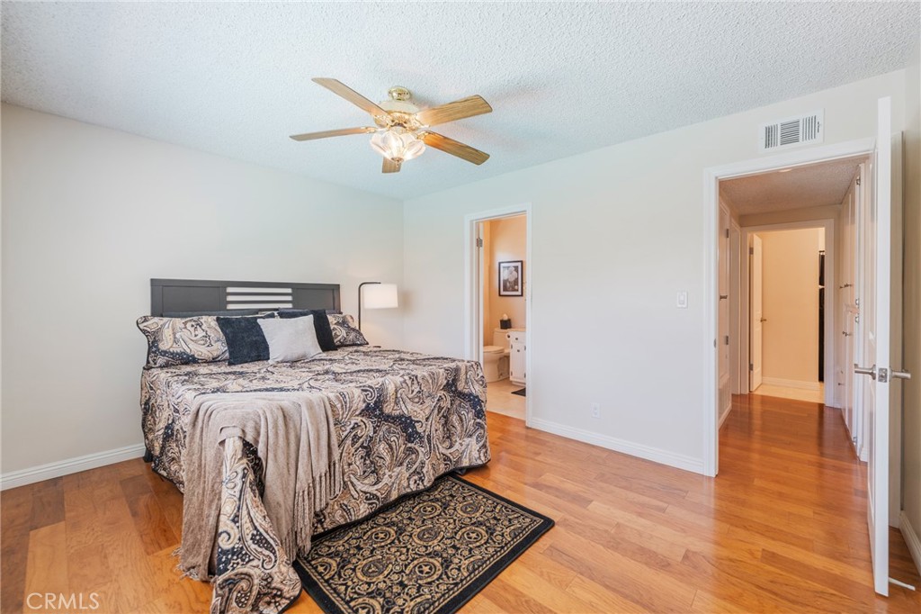 5692 Richmond Avenue