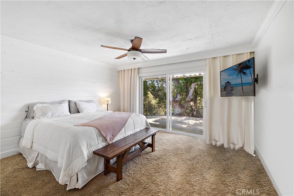 2805 Via Montecito