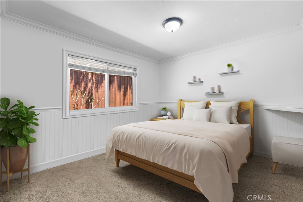 2805 Via Montecito