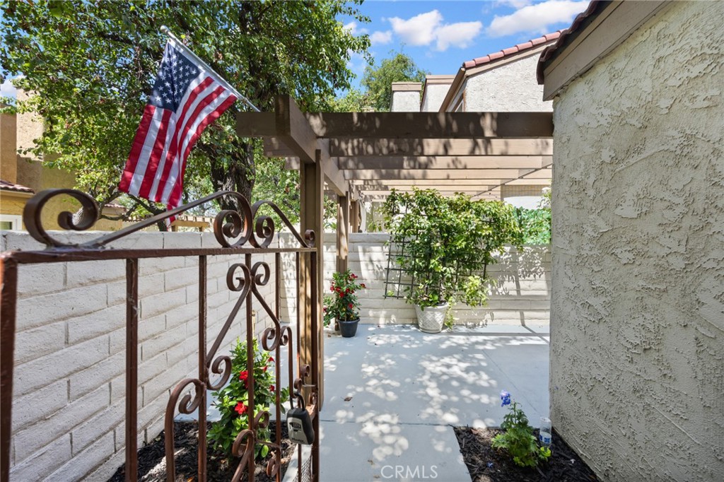 1304 Calle Grande 68