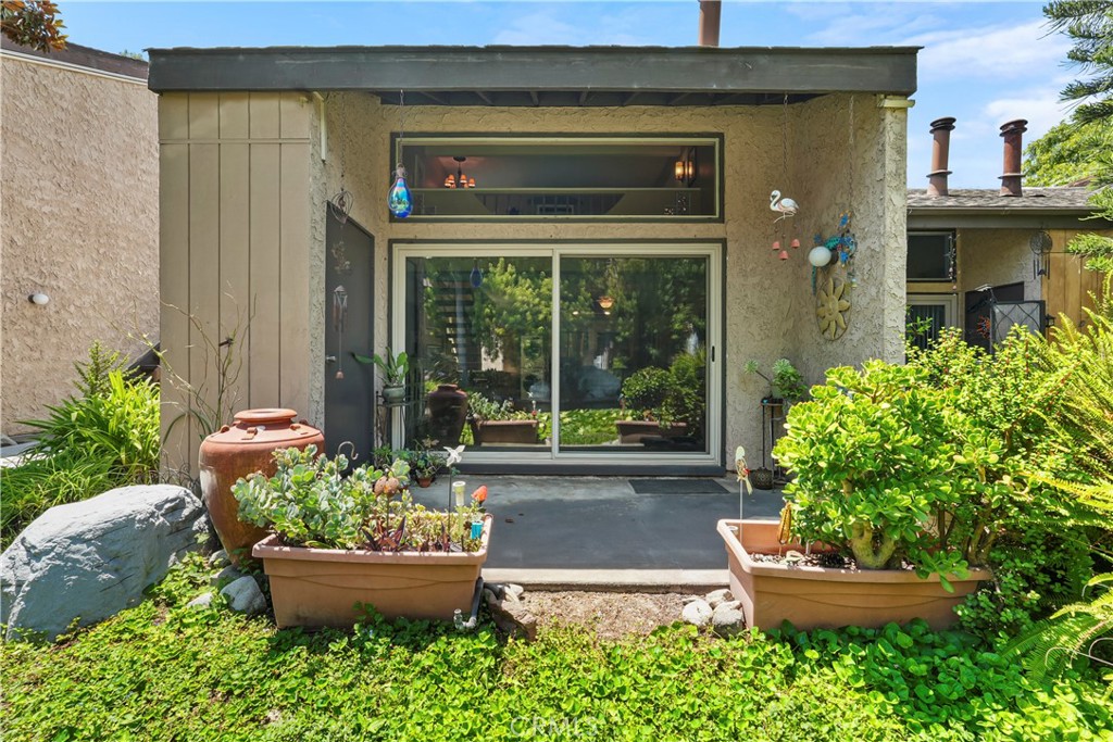 7890 E Spring Street 21i