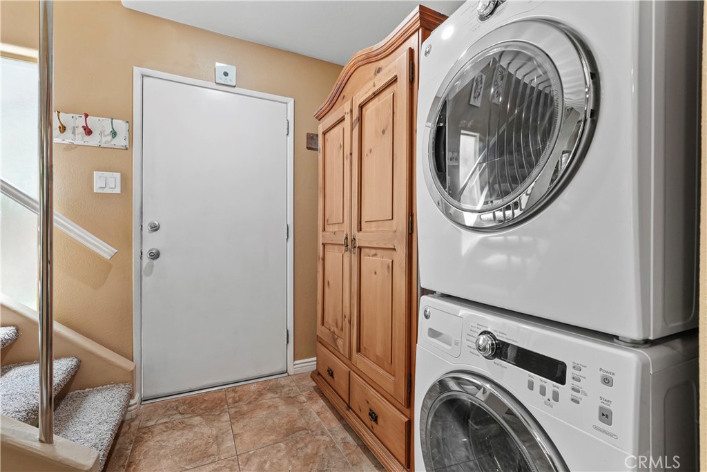 7890 E Spring Street 21i