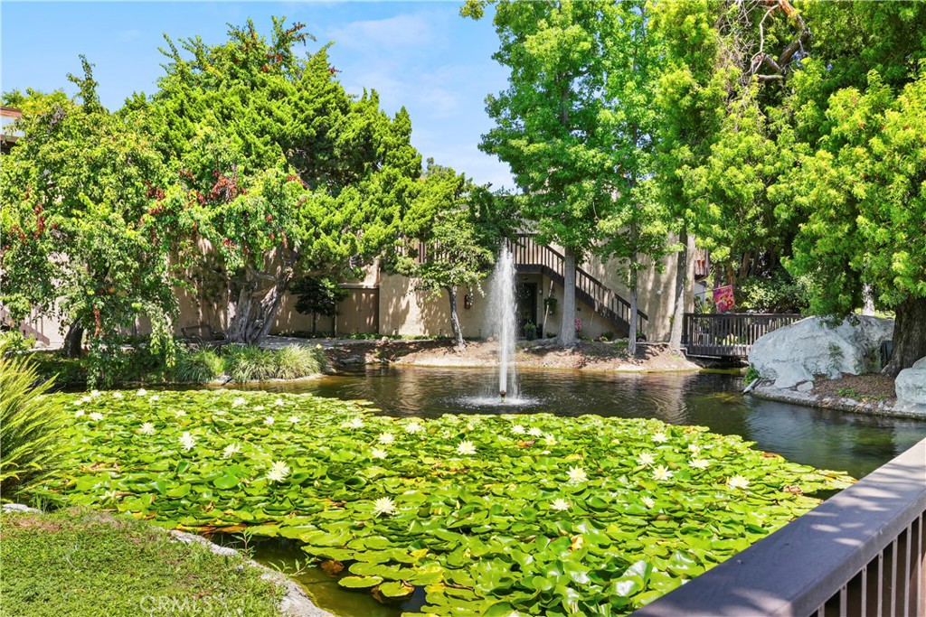 7890 E Spring Street 21i