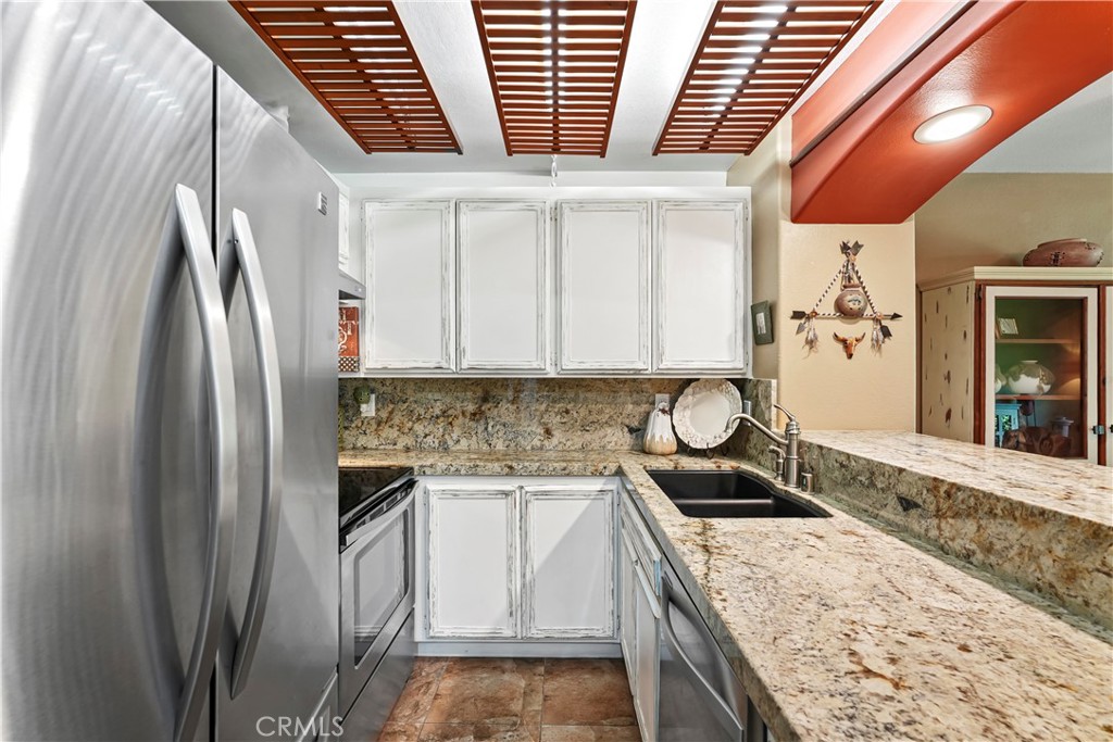 7890 E Spring Street 21i