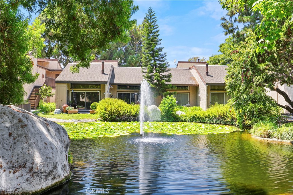 7890 E Spring Street 21i